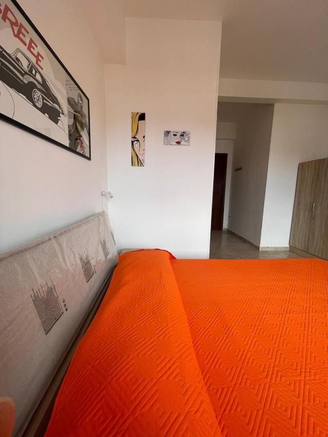 La Finestra Sul Mare B&B Crotone Exteriör bild